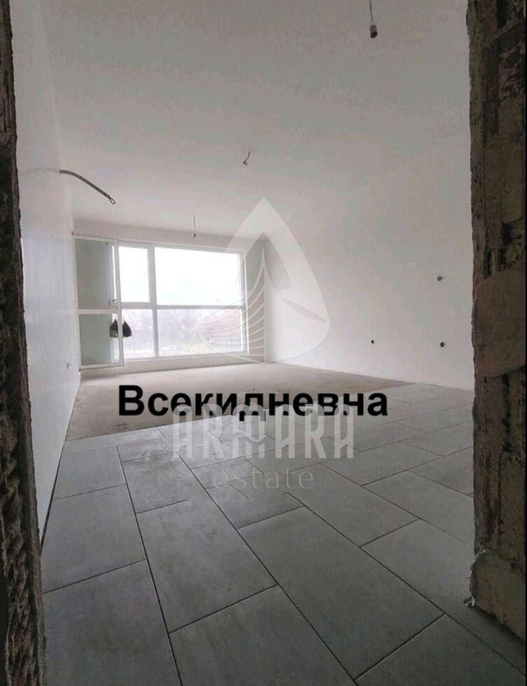 Двустаен апартамент с Акт 16 в близост до Медицински колеж
