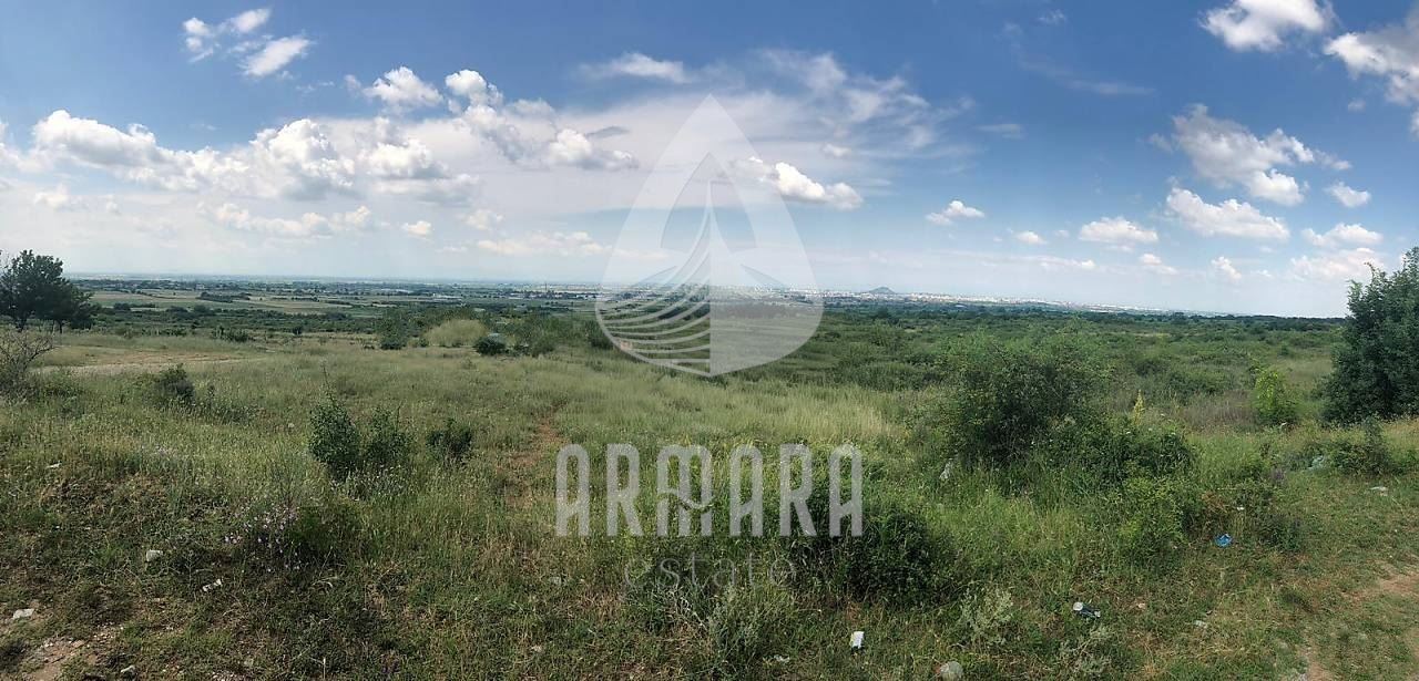 Парцел в Прослав ! Перфектно начало за Вашия бизнес!